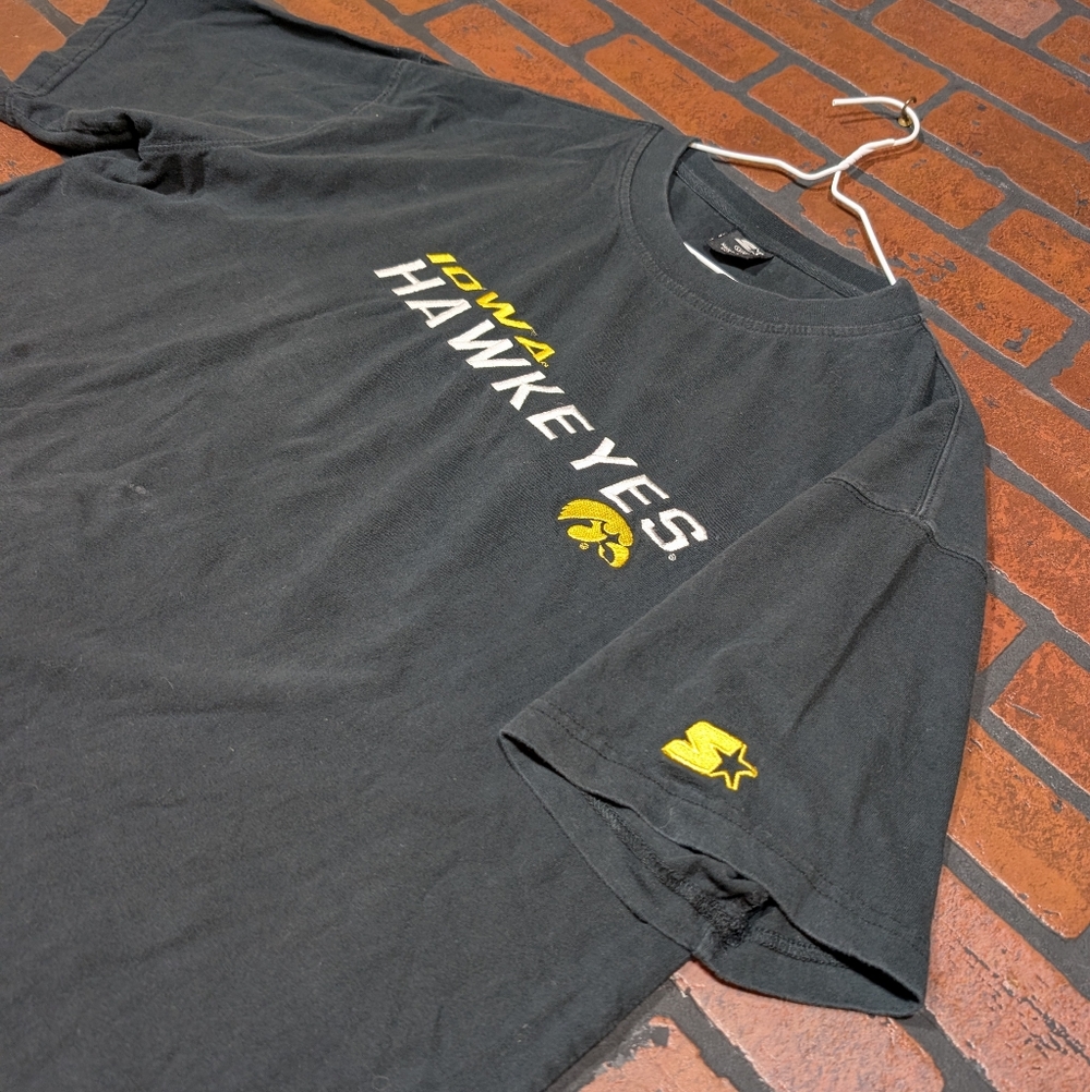 Vintage Starter Men's L Iowa Hawkeyes Black‎ Sweatshirt